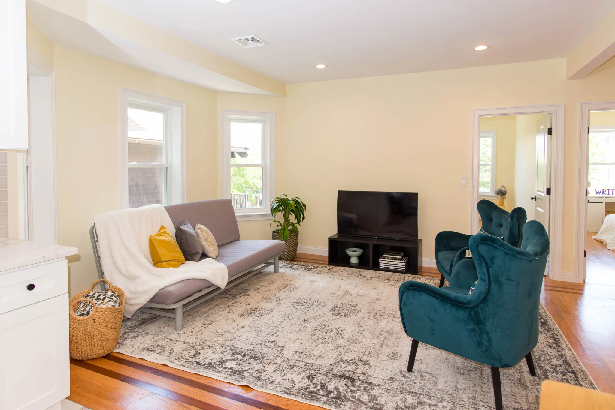 624 Cambridge St, Allston