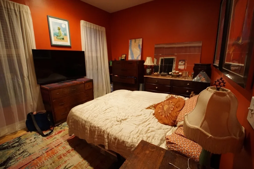 43 E Springfied, South End