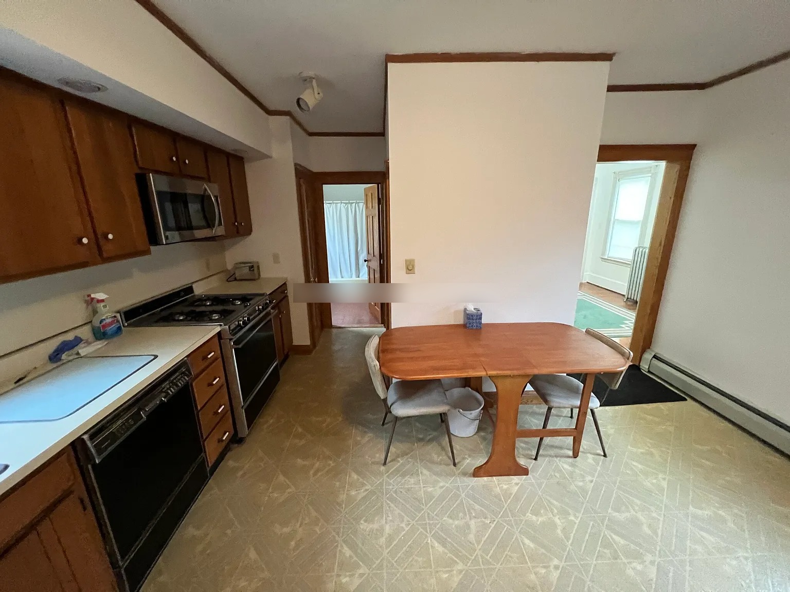 80 Curtis St, Tufts