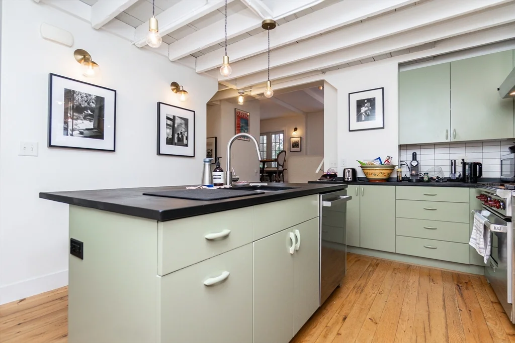 23 Sparks St, West Cambridge