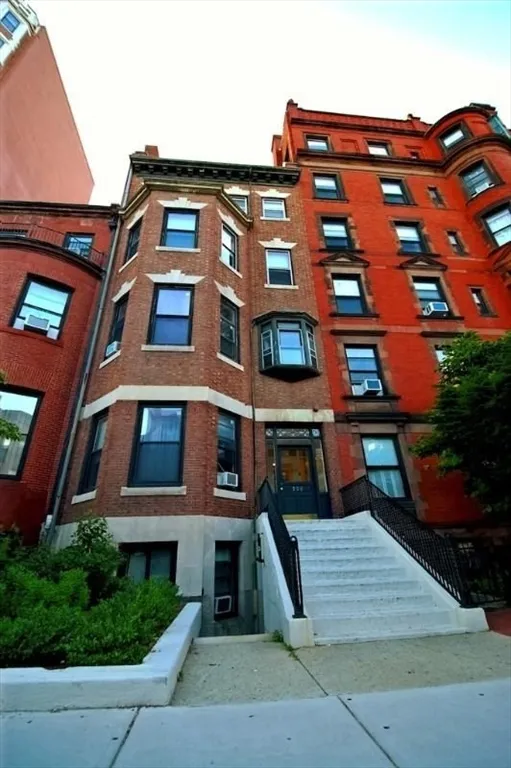 506 Beacon St, Back Bay