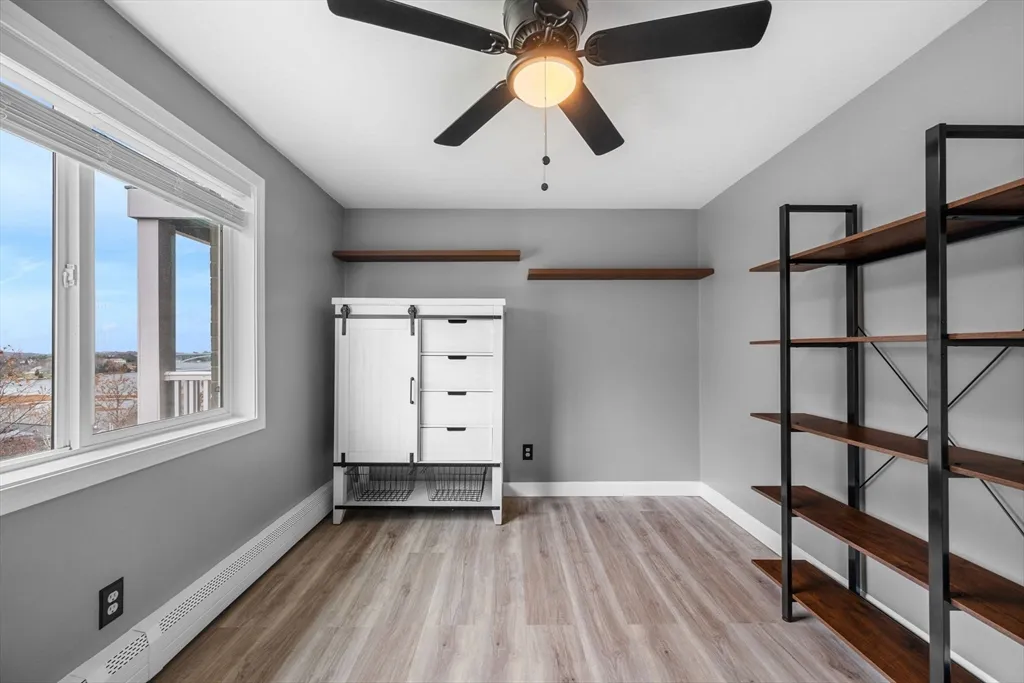 145 Essex Ave, Gloucester