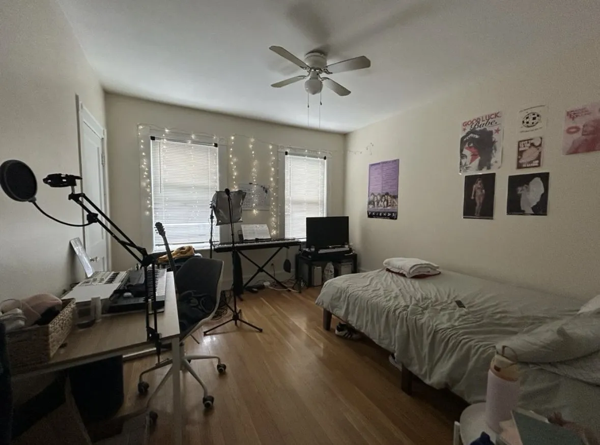 110 Murdock St, Oak Square