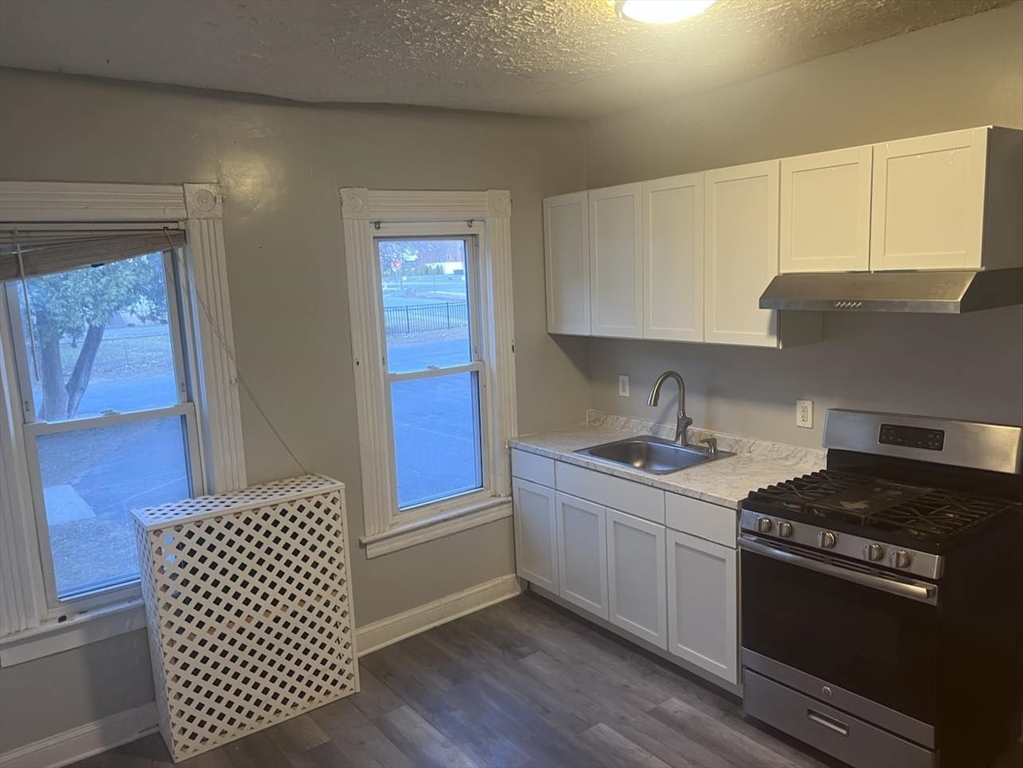 64 Church St, Springfield