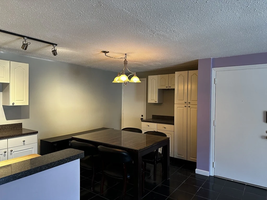 685 Oak St, Brockton