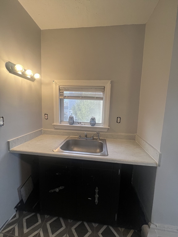 48 Grandview, Quincy