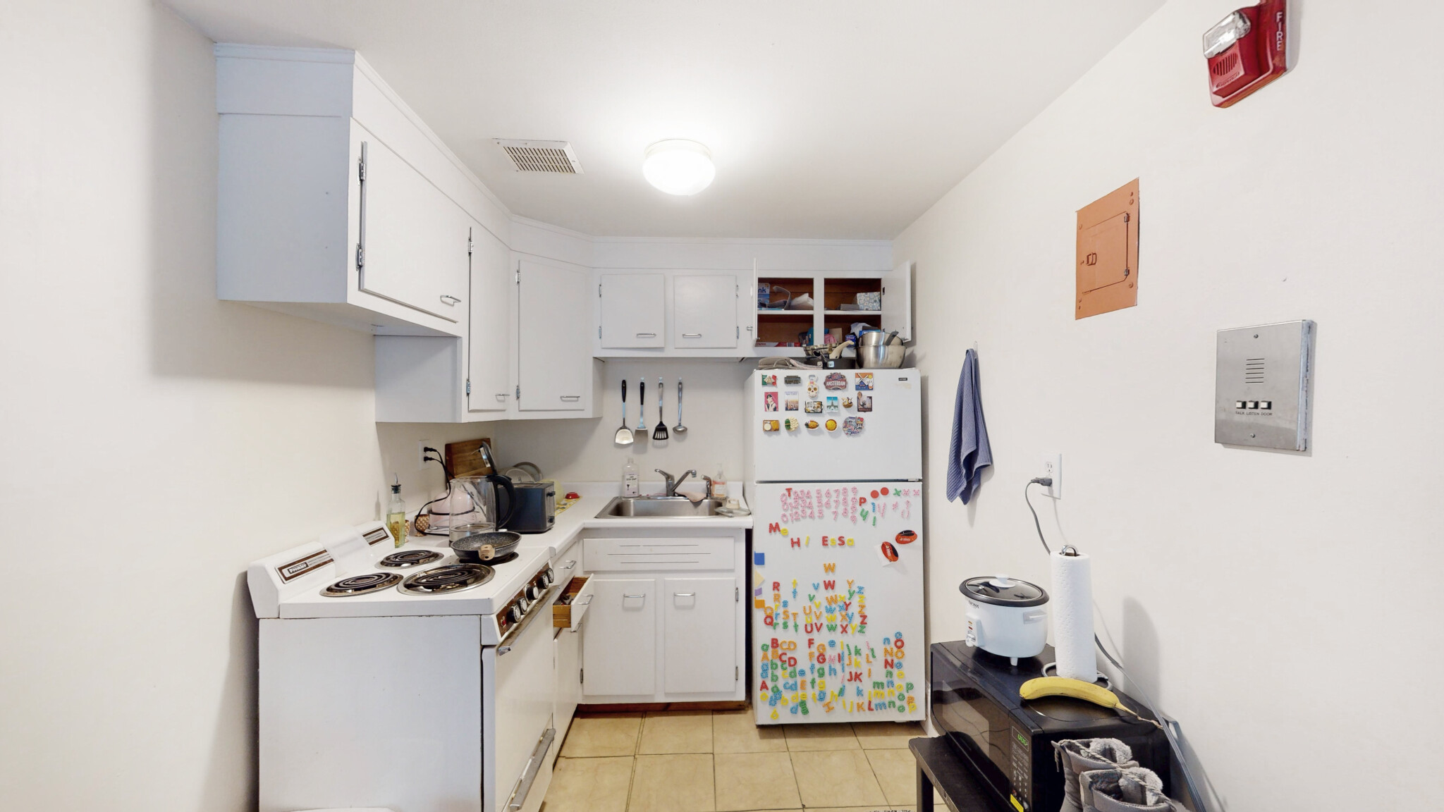 1071 Beacon St, Longwood