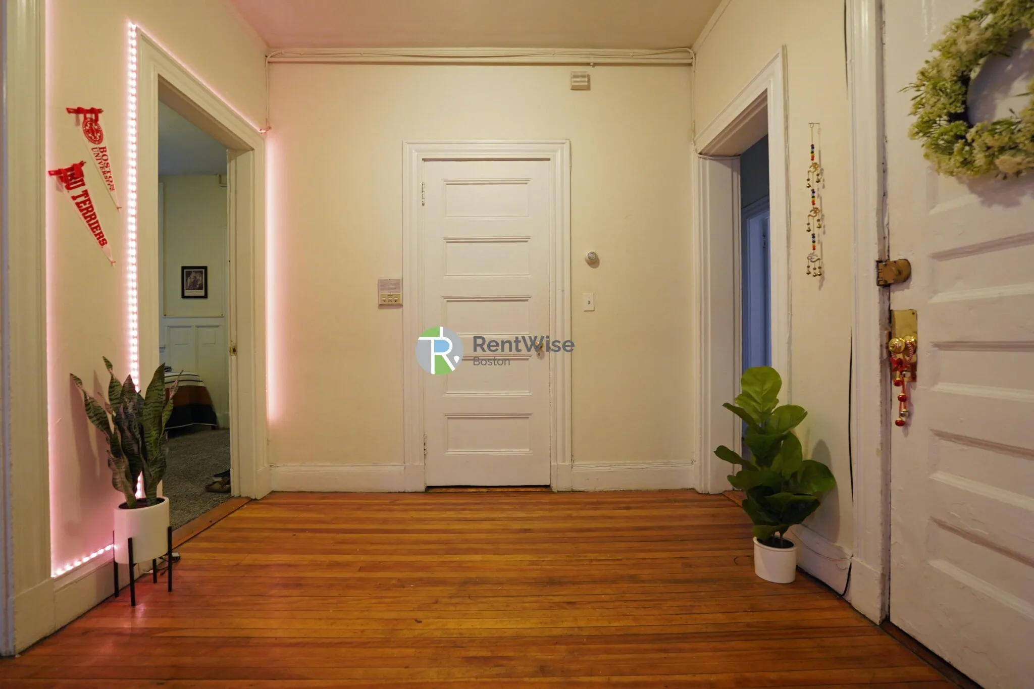 72 Gardner St, Allston