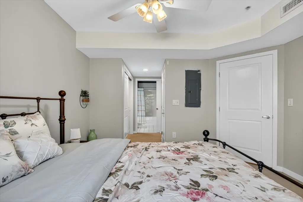 175 Cottage, Chelsea