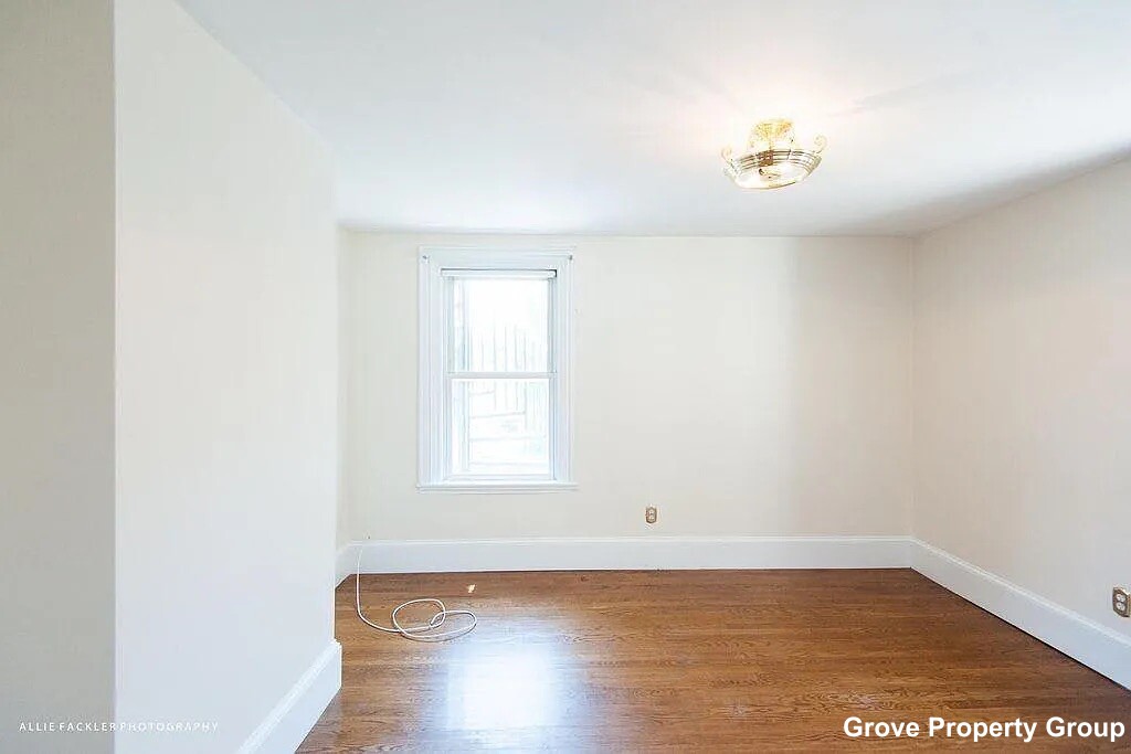 527 West Fourth St, South Boston