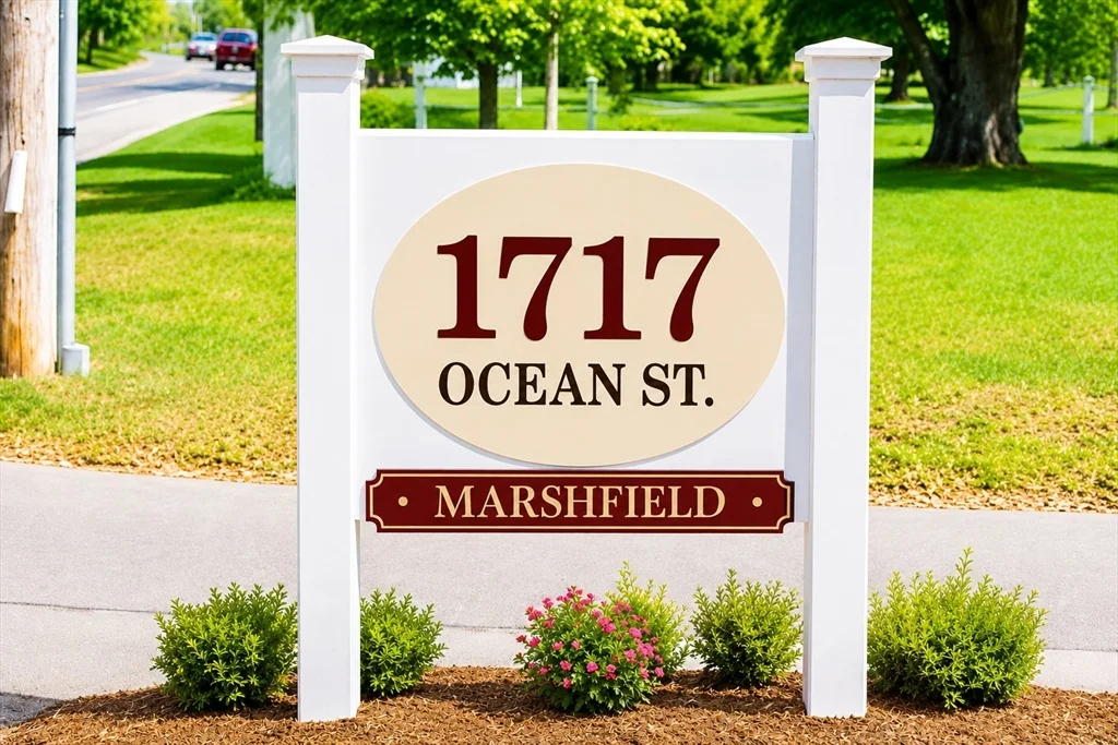 1717 Ocean St, Marshfield