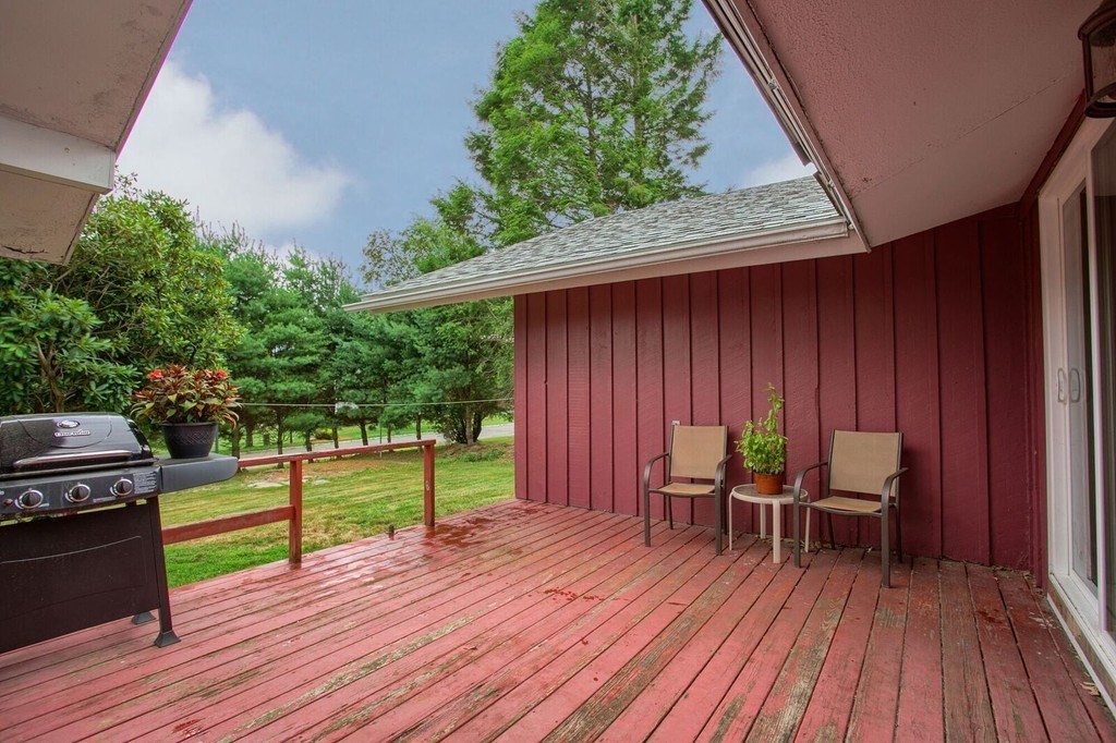 147 Washington, East Methuen