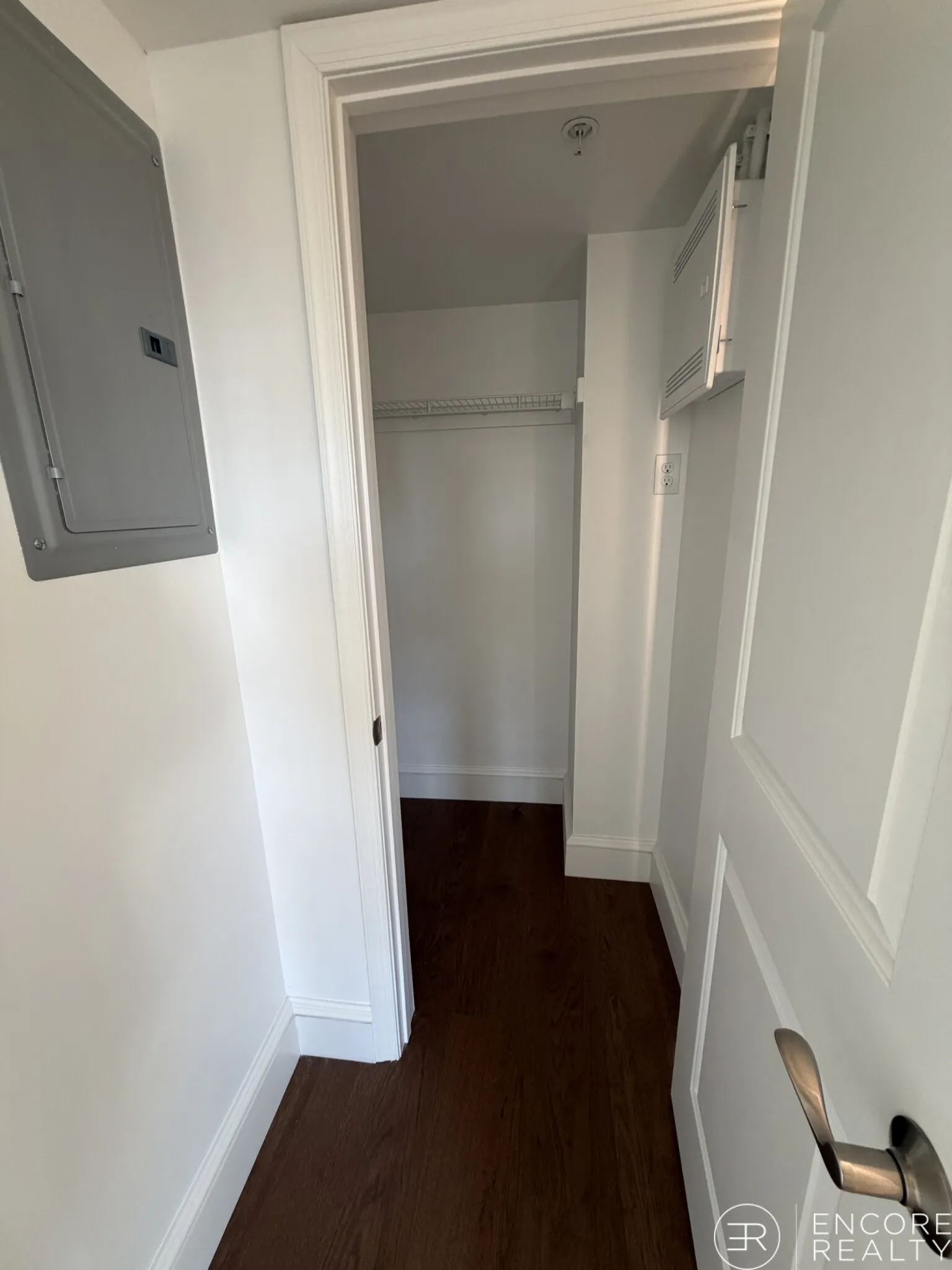 1200 Massachusetts Ave, Riverside