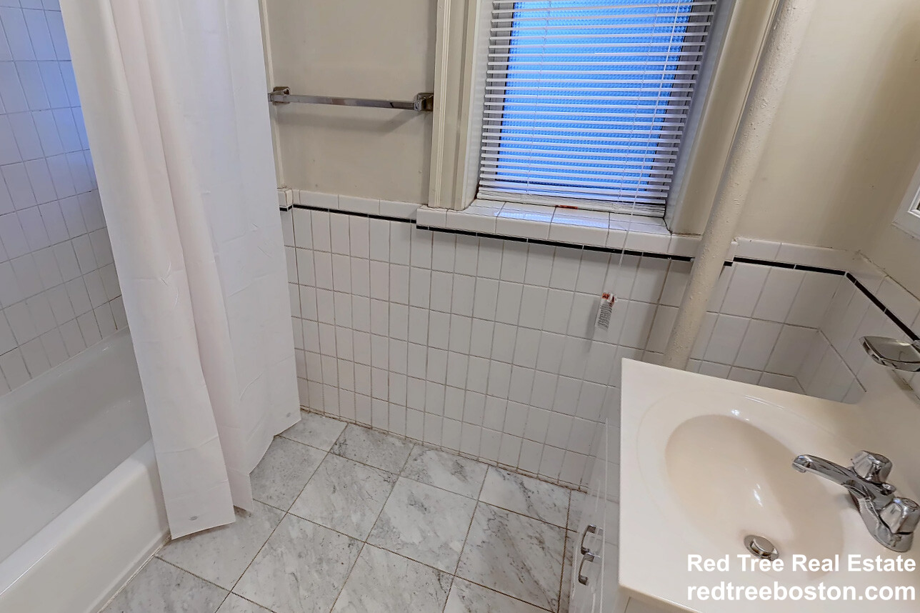 51 Queensberry St, Fenway