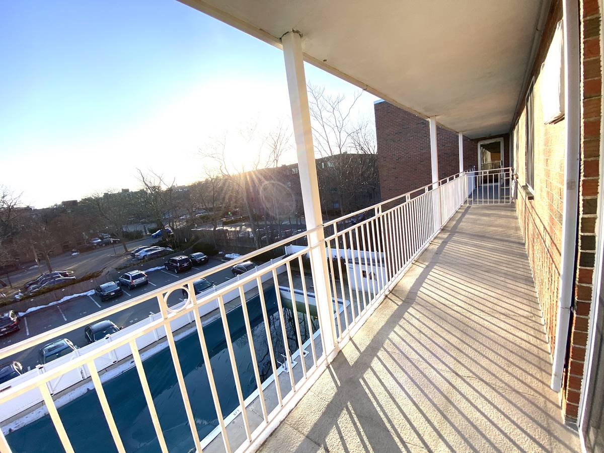 50 Green, Coolidge Corner