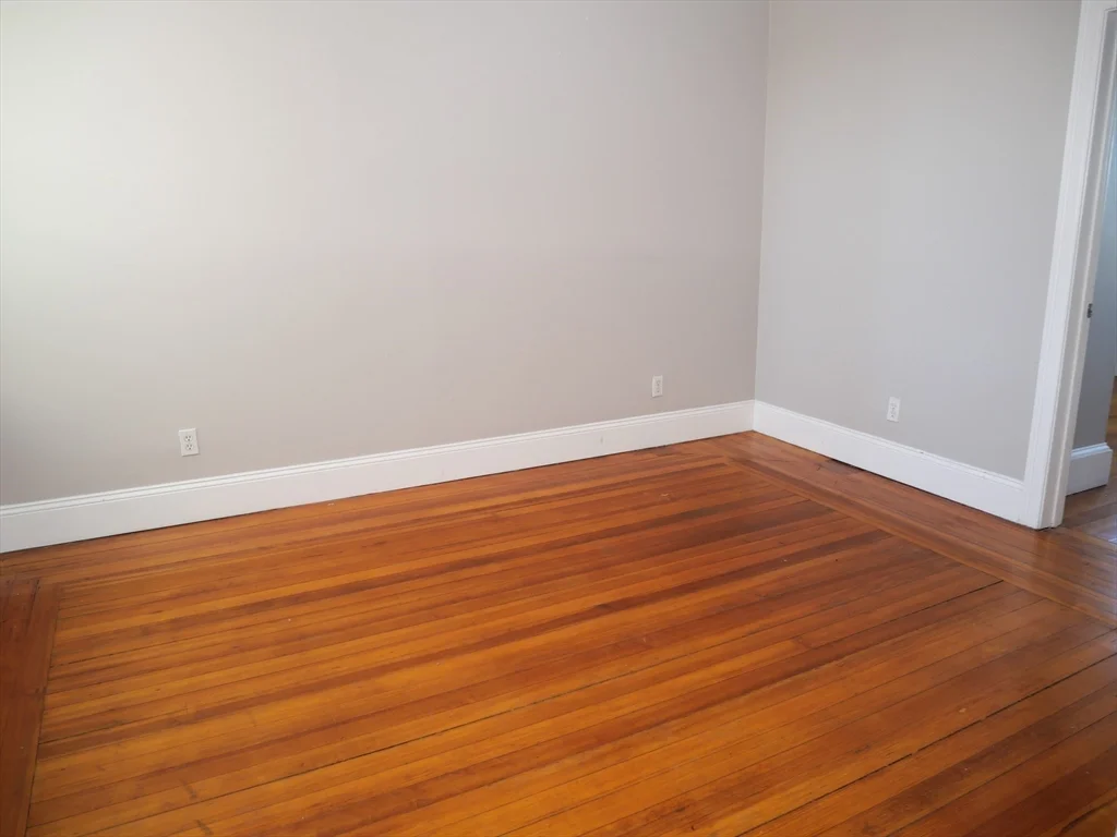 14 Chestnut Hill Ave, Brighton