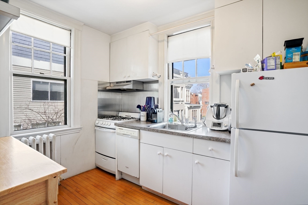 4 Chauncy Ter, Neighborhood Nine