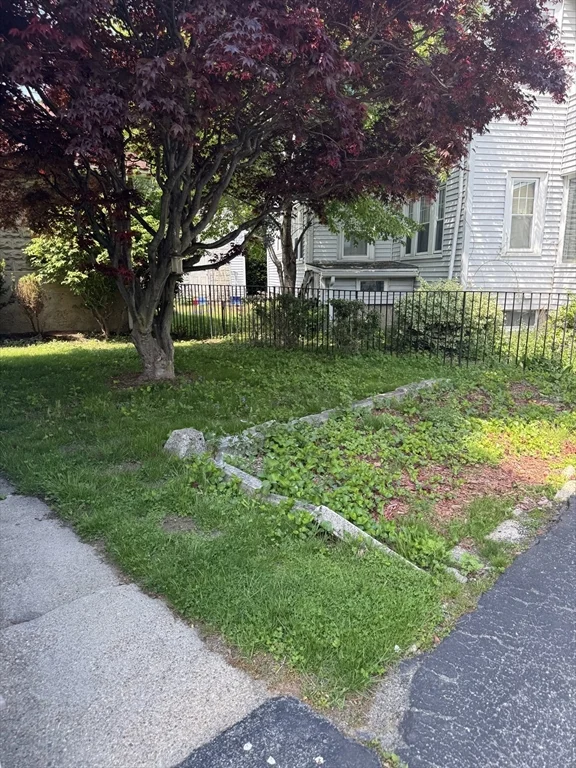 61 Templeton Pkwy, Watertown