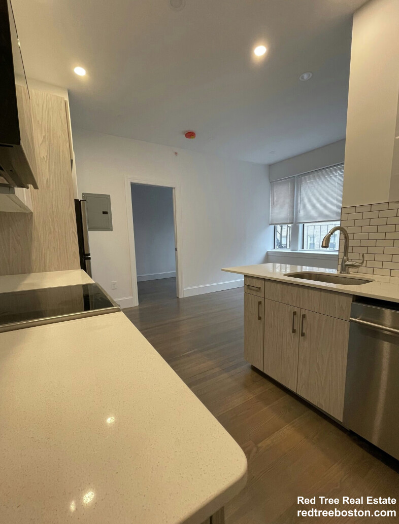 11 Queensberry St, Fenway