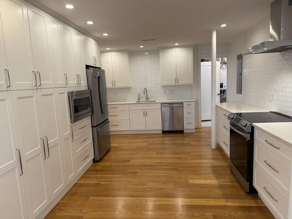 82 Lancaster Rd, Corey Hill