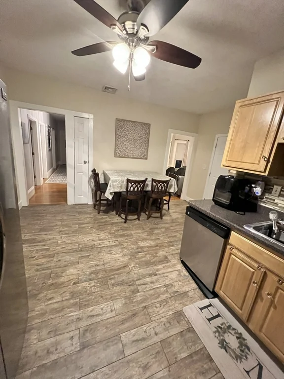 74 Weston St, Campello