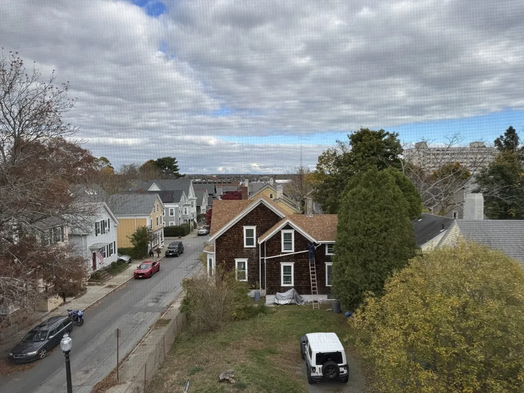 148 Maxfield St, New Bedford