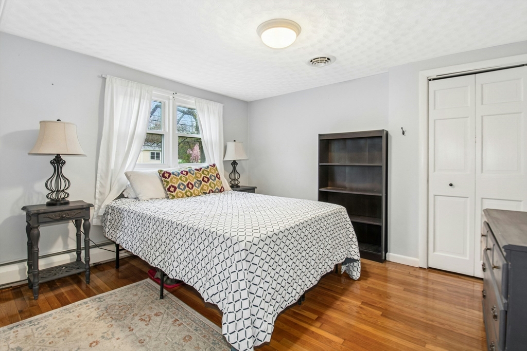 67 S Oxford Rd, Millbury