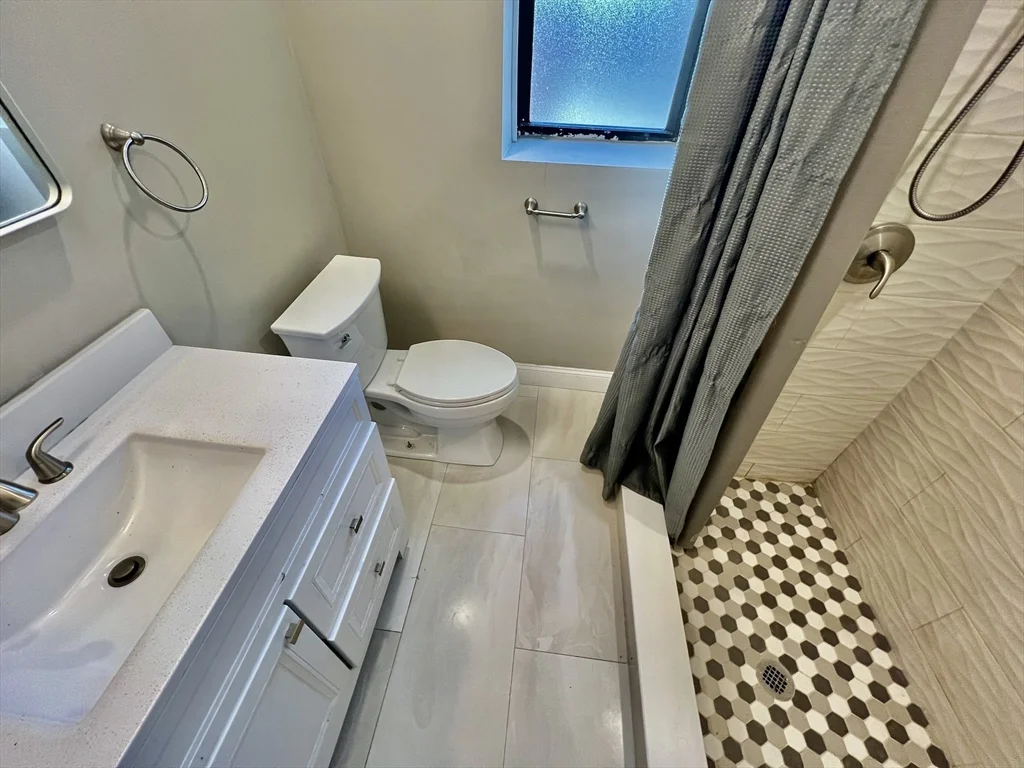 1914 Beacon St, Brighton