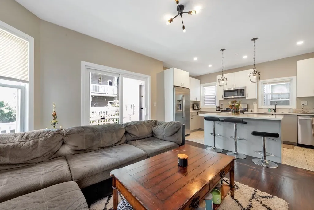 777 Columbia Rd, Boston