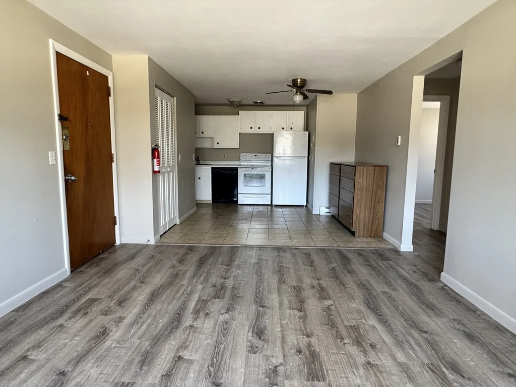 320 Elm St, Southbridge