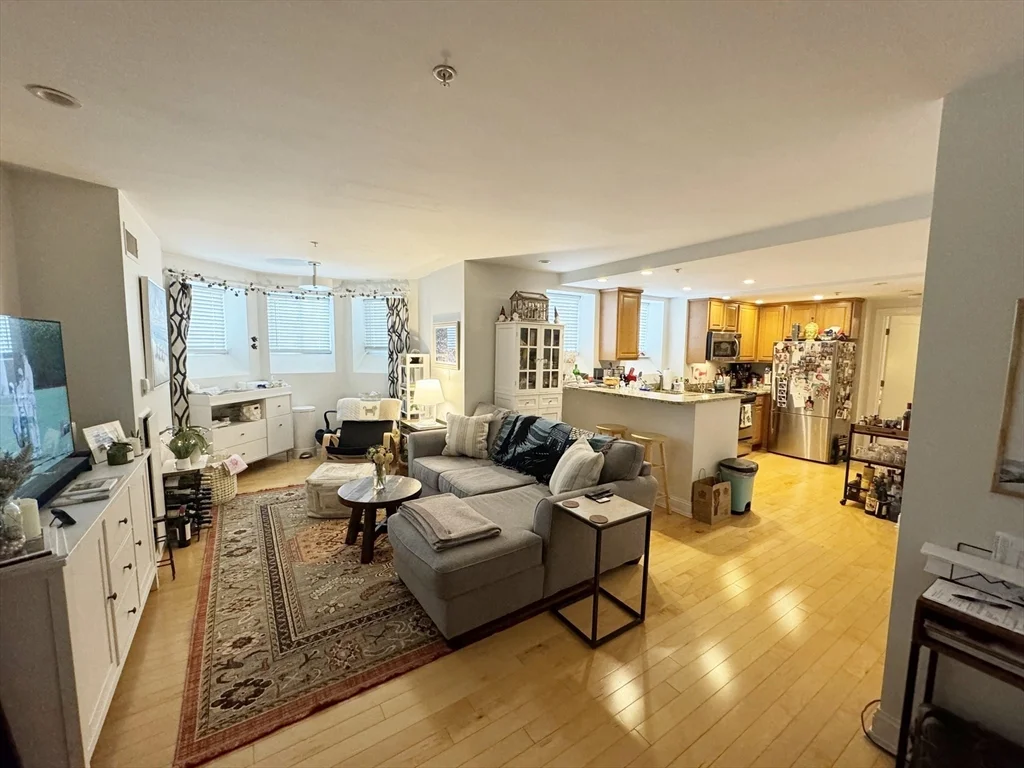 20 Chapel St, Coolidge Corner