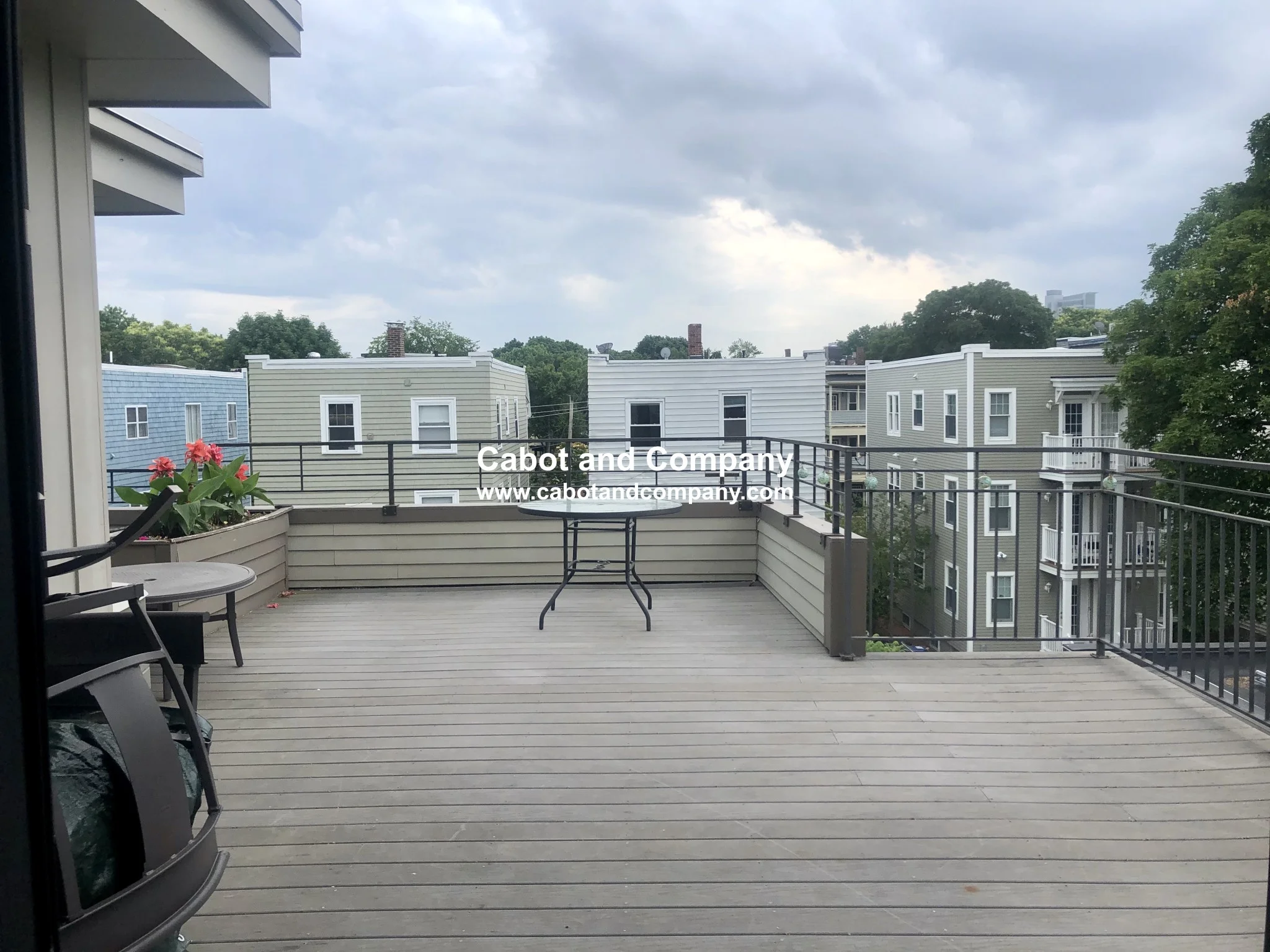72 Hamilton St, Cambridgeport