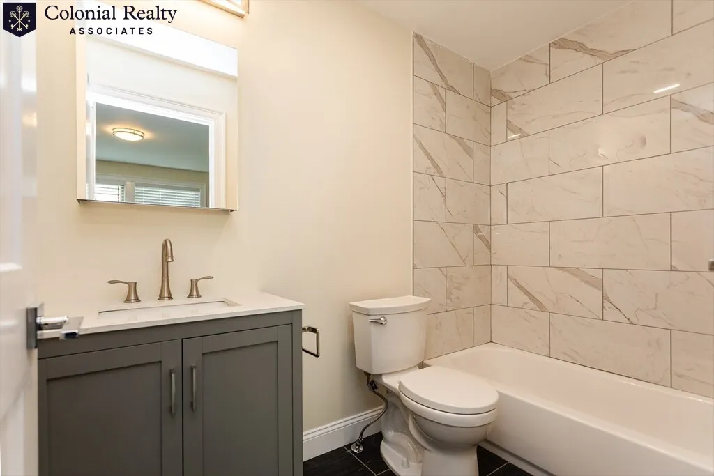 478 Fulton St, Medford