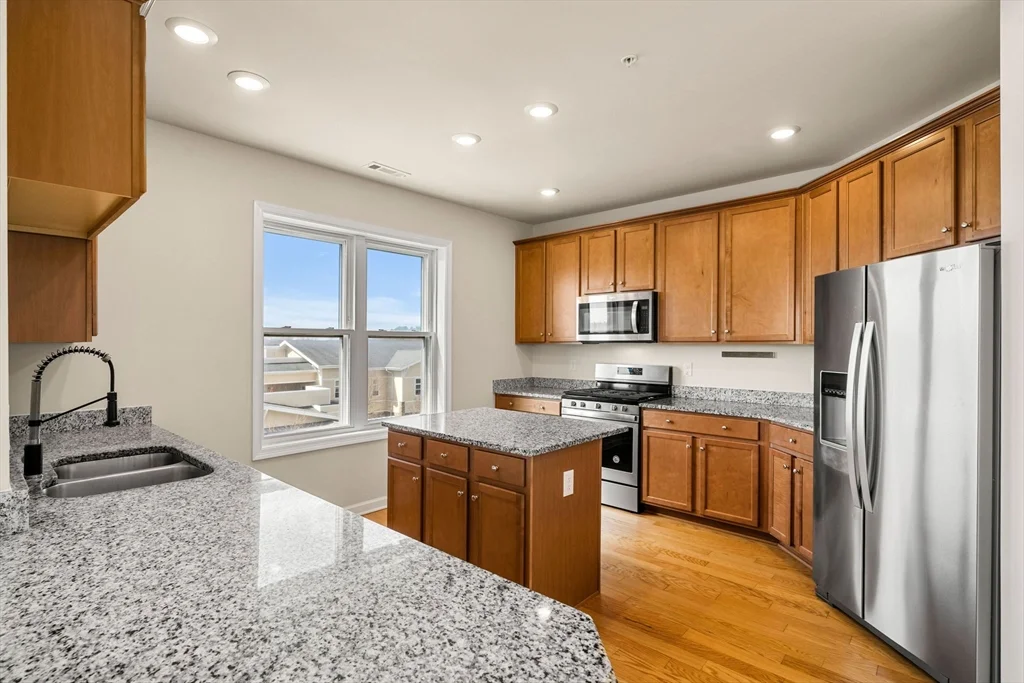 130 University Ave, Westwood