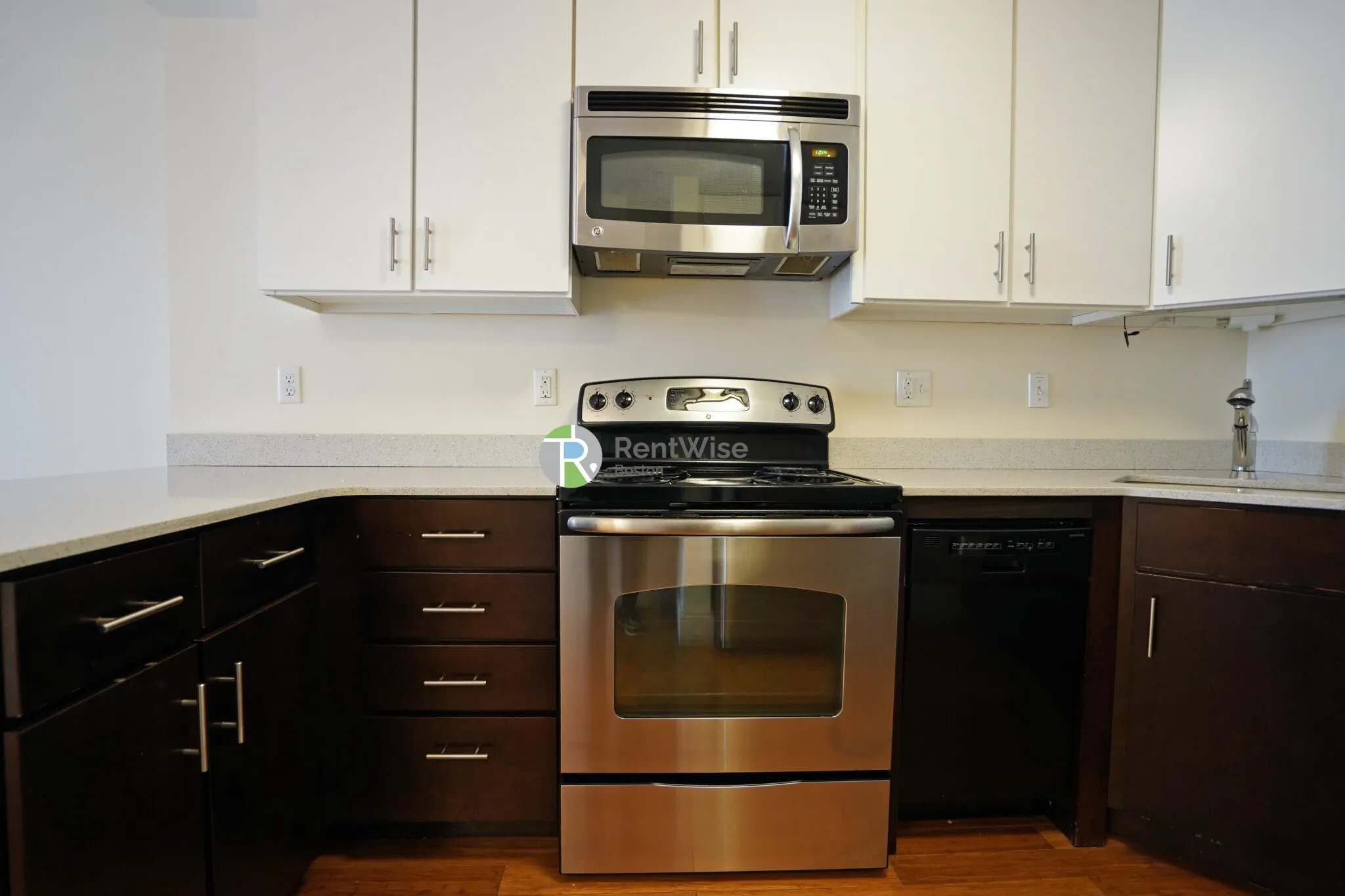 8 Winter St, Downtown