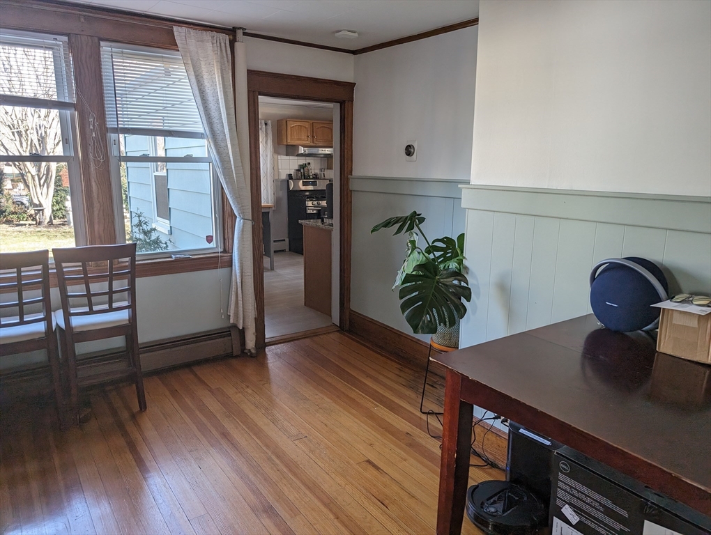 76 Phipps St, Quincy