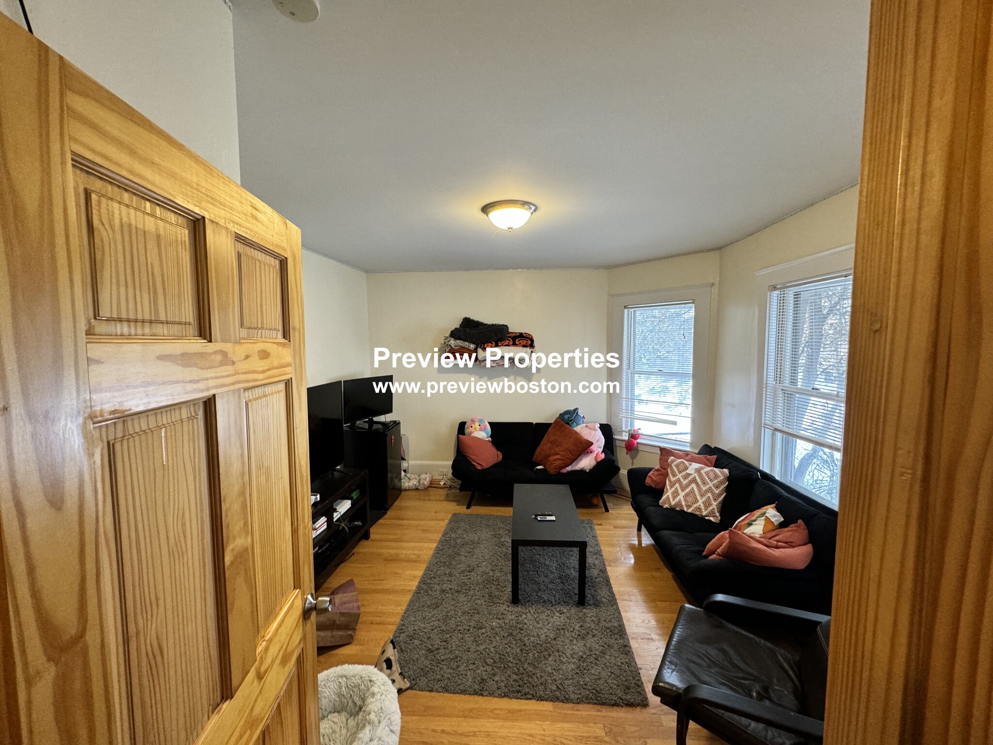 28 Cherry St, Spring Hill