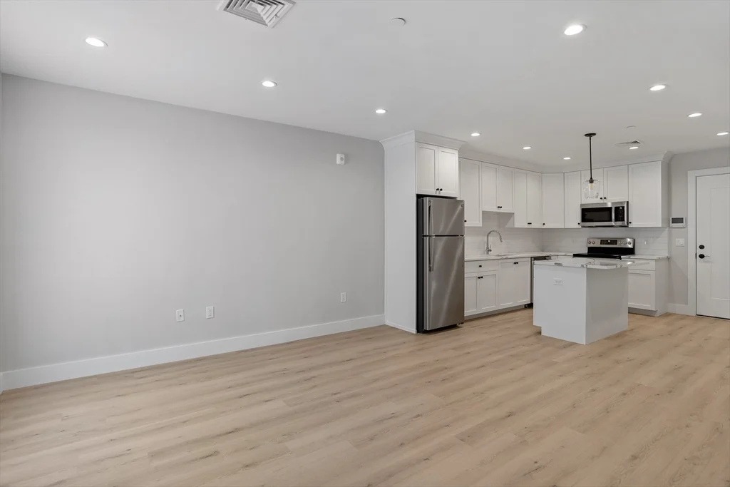 186 Bedford St, Lexington