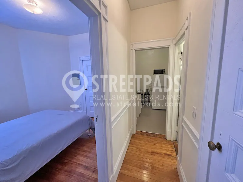 2 Ware St, Mid-Cambridge