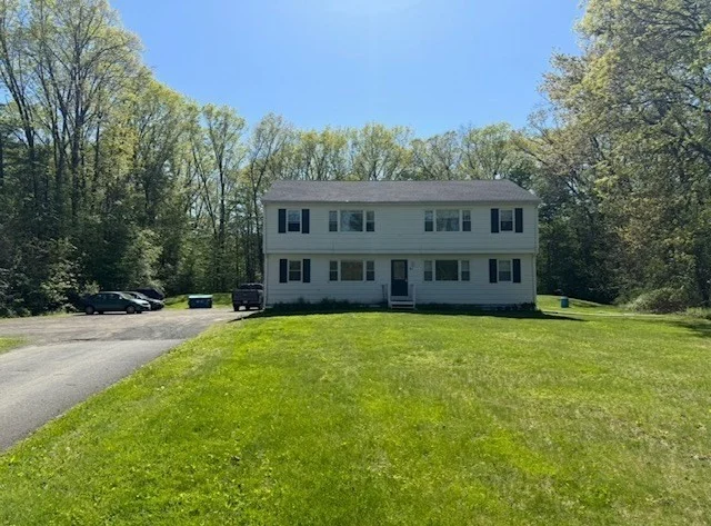 81 Old Amherst Rd, Belchertown