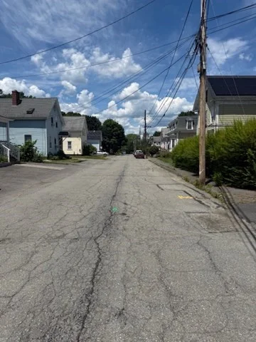23 Grove St, Ayer