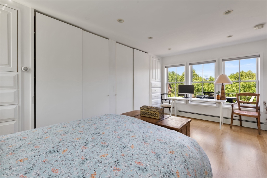 201 West Springfield, South End