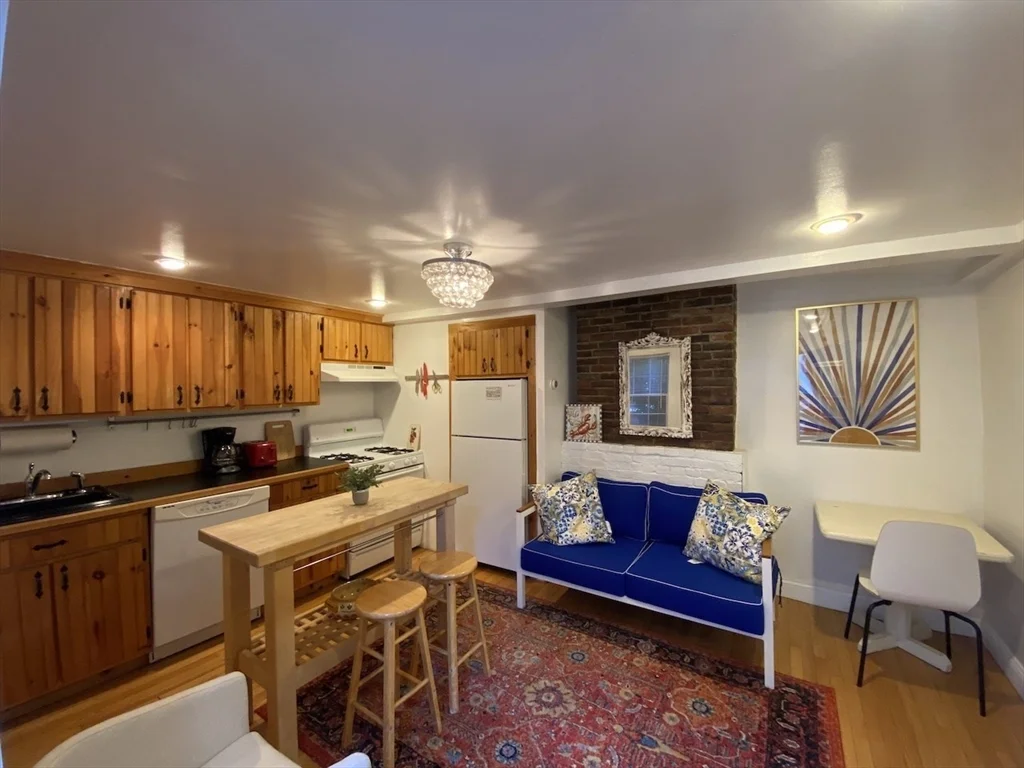 11 William St, Cambridgeport