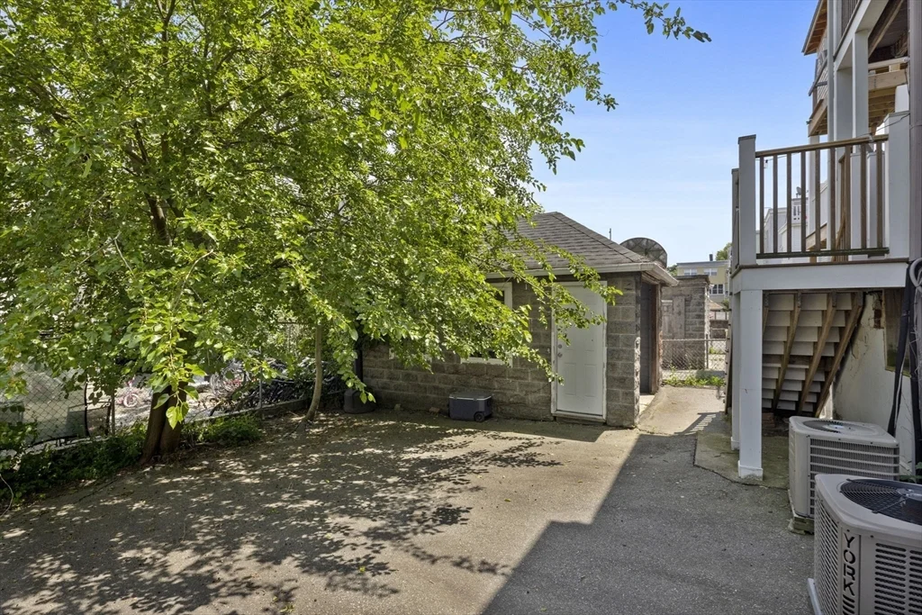 43 Derby St, Winter Hill