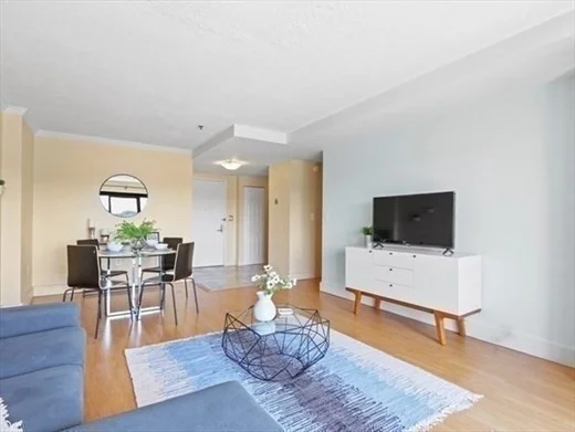 15 N Beacon St, Allston
