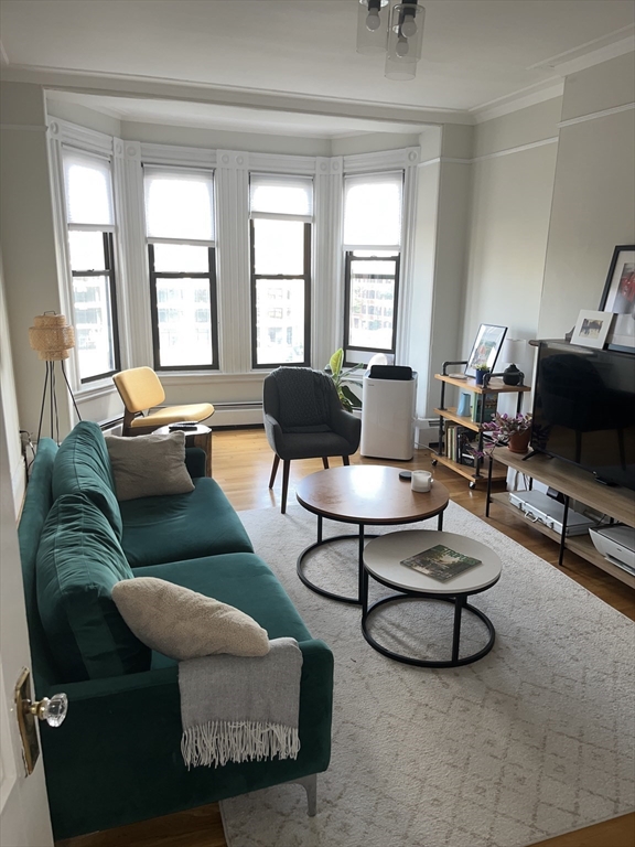 19 Cortes St, Back Bay