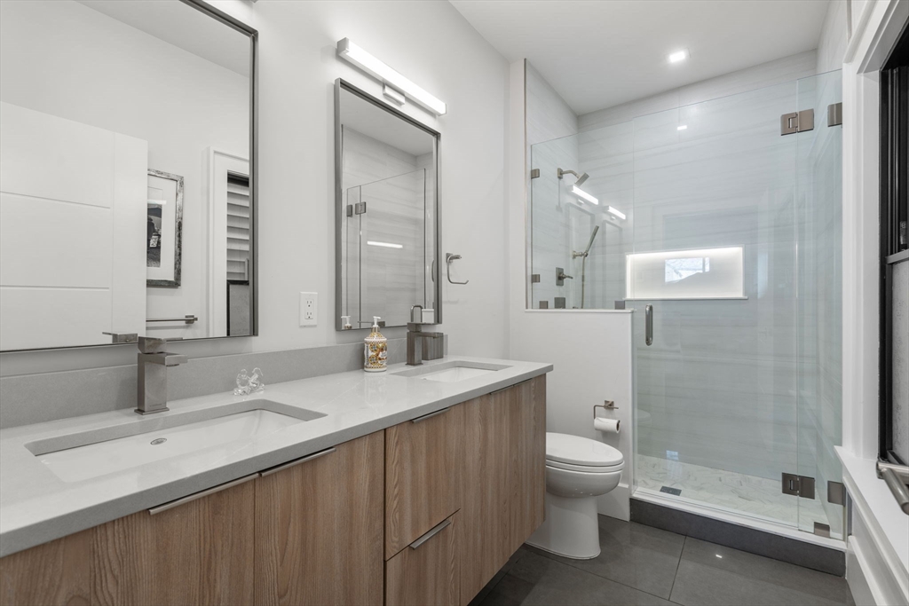 31 Mercer St, South Boston