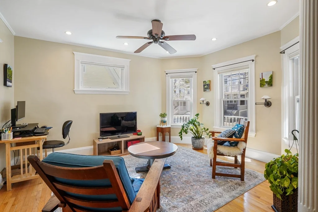 67 Ossipee Rd, Teele Square
