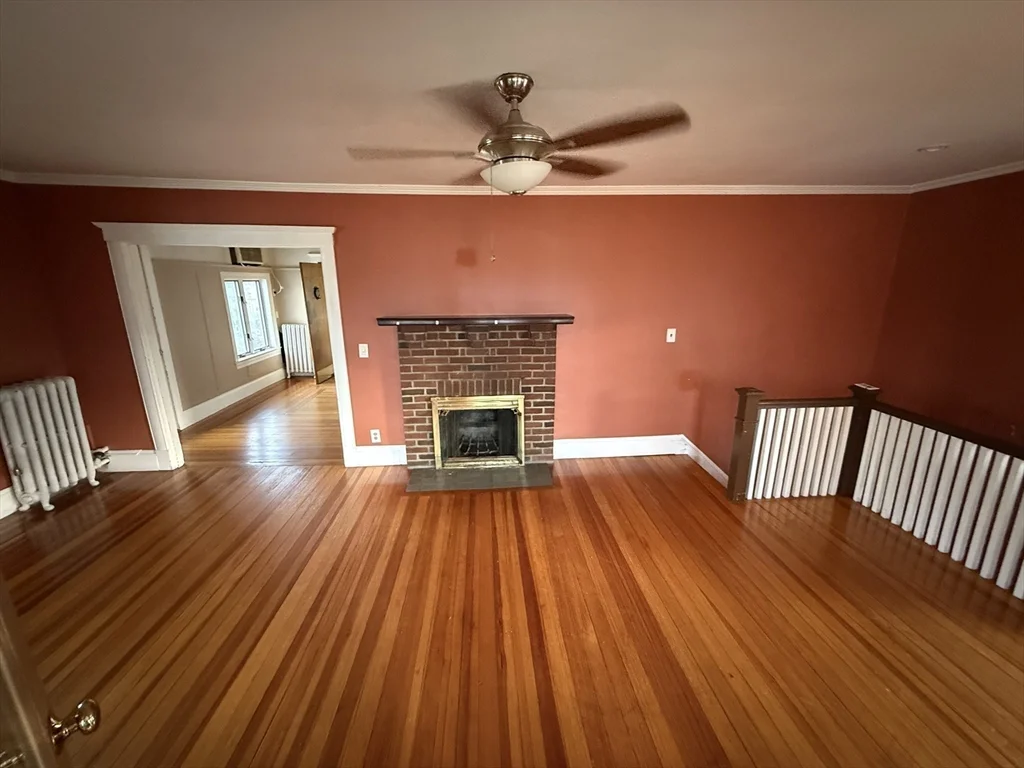 33 Sweetser Ter, Wyoma