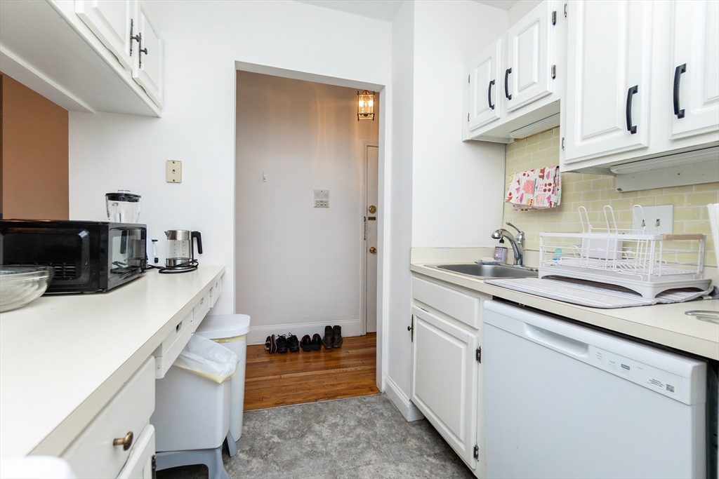 209 W Newton St, South End